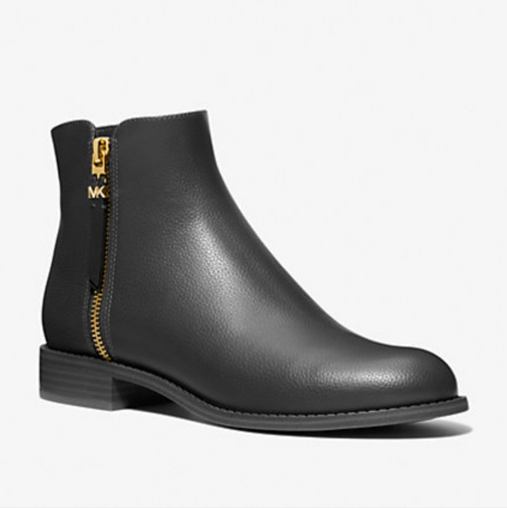 Britt Black Boot Flat Ankle Boot 9.5 NEW